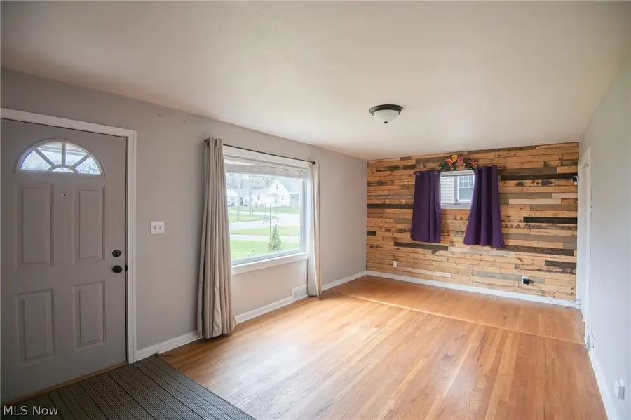 107 Renee Drive, Struthers, OH 44471 - #3