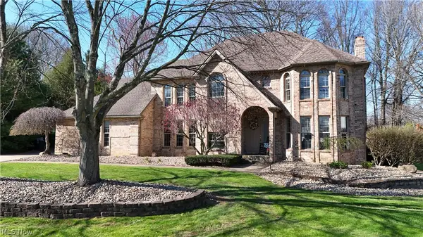 5840 Rosewood Drive, Youngstown, OH 44512