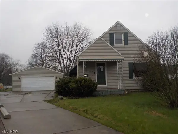 2456 E 37th Street, Lorain, OH 44055