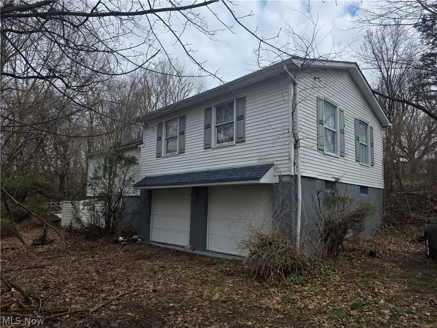 2031 Pickering Street, East Liverpool, OH 43920 - #3