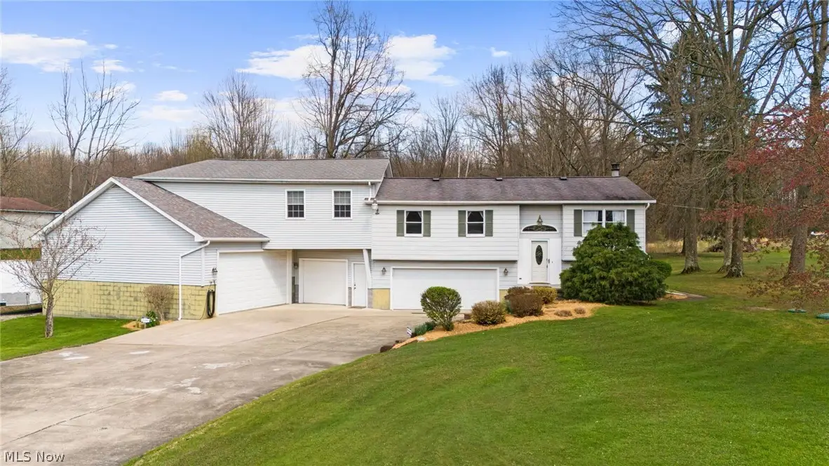 2837 Mahan Denman Nw Road, Bristolville, OH 44402 - #1