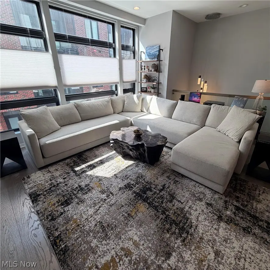 3110 Vine Court, Cleveland, OH 44113 - #3