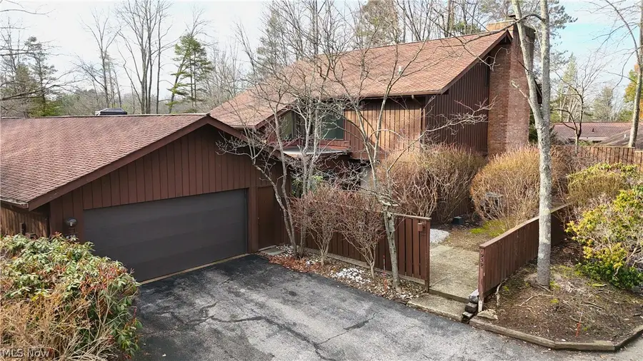 1939 Pine Drive, Kent, OH 44240 - #2