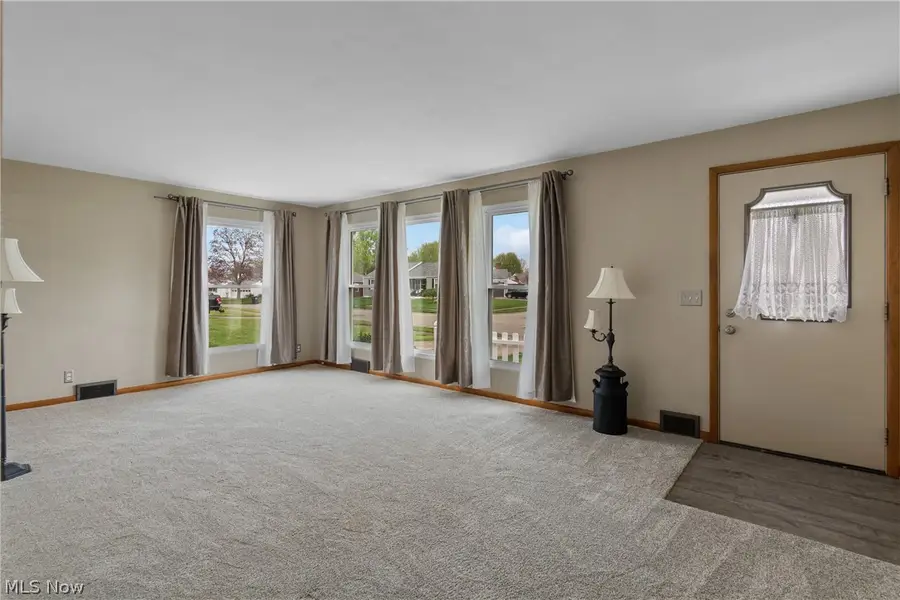 1432 Keuper Ne Boulevard, Massillon, OH 44646 - #3