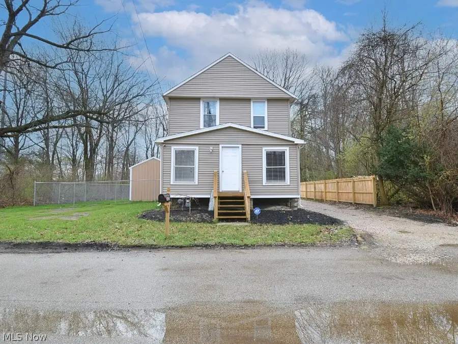 1422 W 30th Street, Ashtabula, OH 44004 - #2