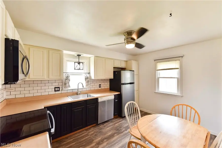 3864 Louise Street, Mogadore, OH 44260 - #2