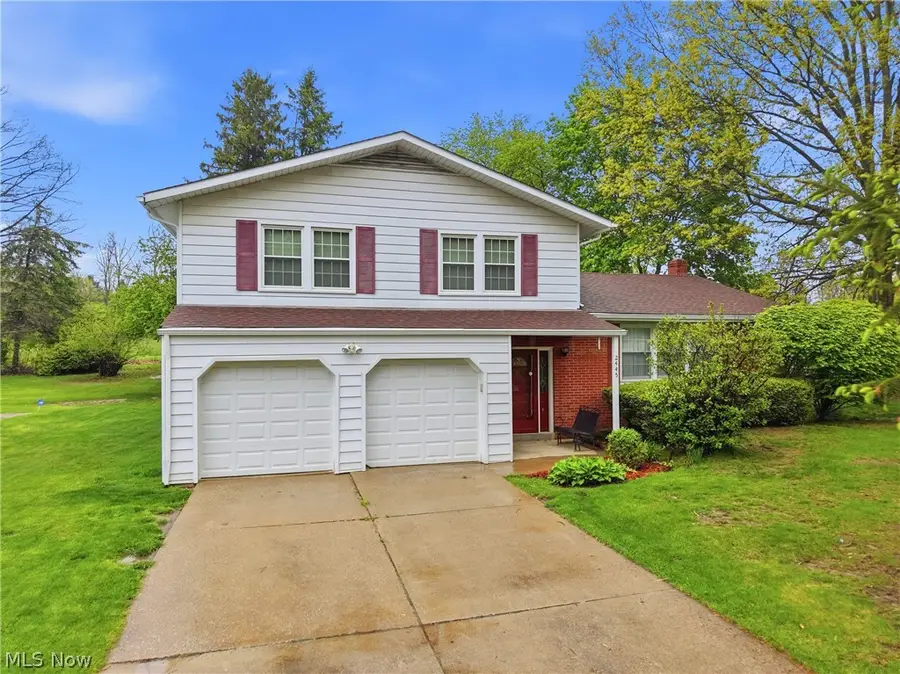 2445 Olentangy Drive, Akron, OH 44333 - #2