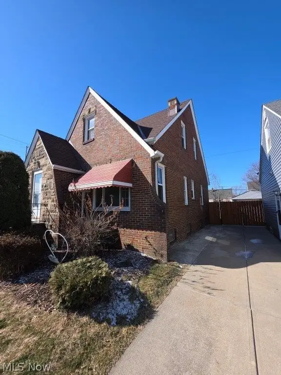 4262 W 62nd Street, Cleveland, OH 44144 - #2