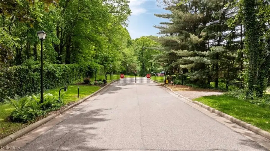 Bayview Terrace, Akron, OH 44319 - #3