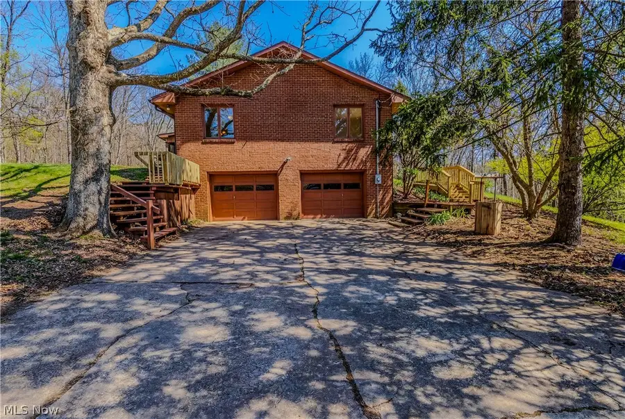 100 Crestwood Circle, Marietta, OH 45750 - #2