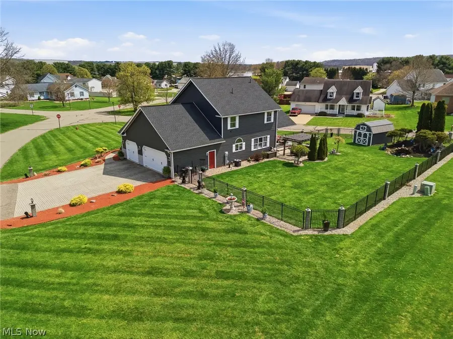 11186 Whitetail Run Nw Street, Bolivar, OH 44612 - #2