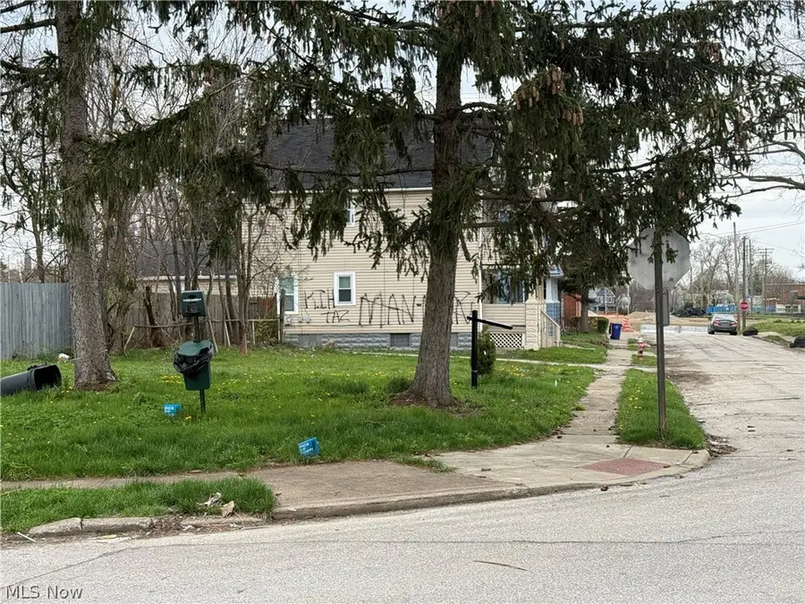 10904 Notre Dame Avenue, Cleveland, OH 44104 - #3