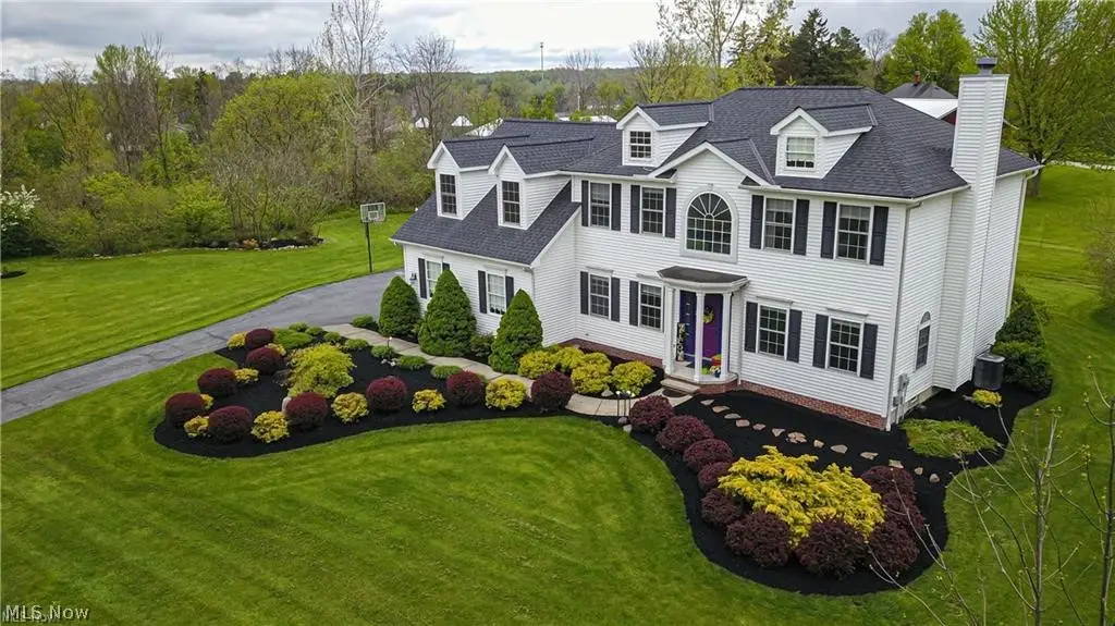 10055 Locust Grove Drive, Chardon, OH 44024 - #1