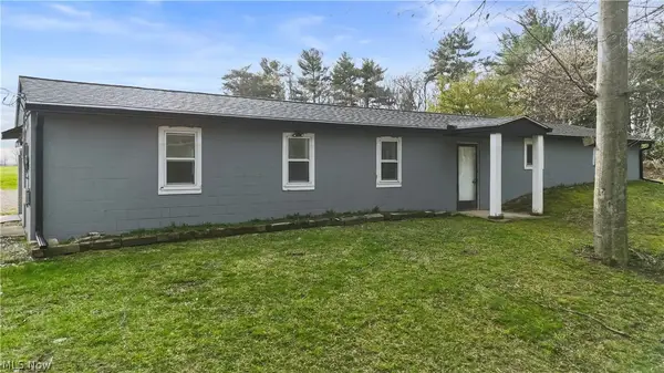 1727 1/2 State Route 60, Ashland, OH 44805