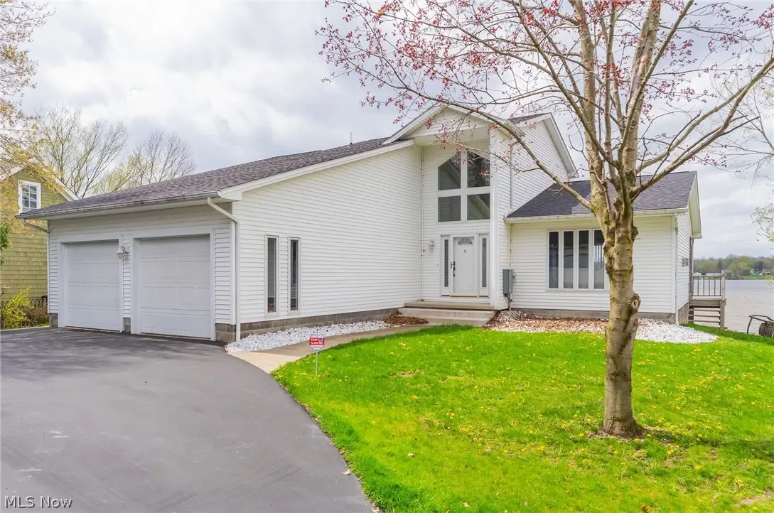 1408 River Road, Lake Milton, OH 44429 - #1