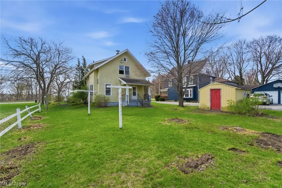 284 W Main Road, Conneaut, OH 44030 - #3