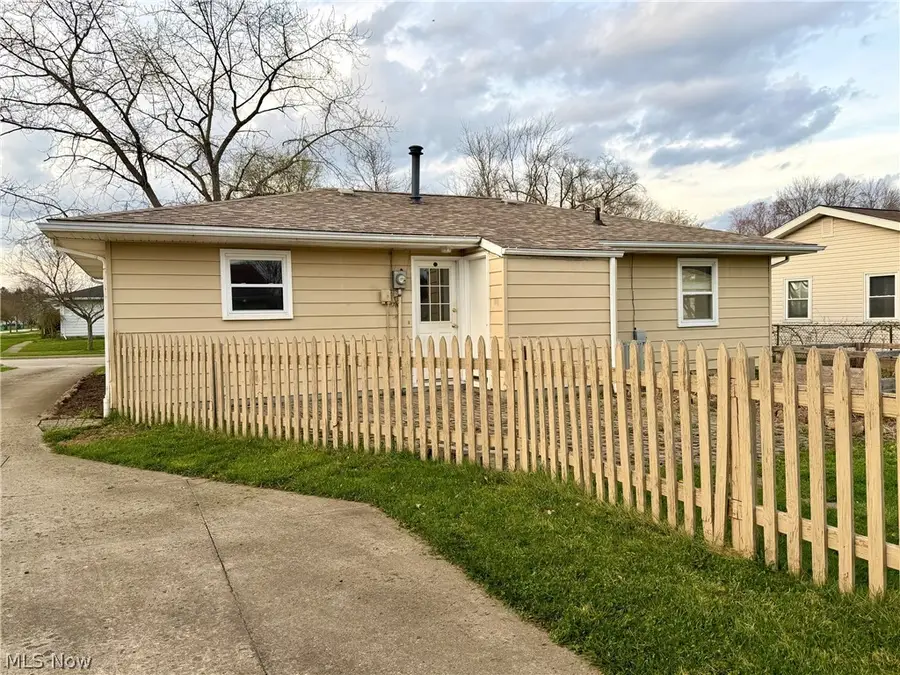 496 Crickett Road, Chardon, OH 44024 - #2