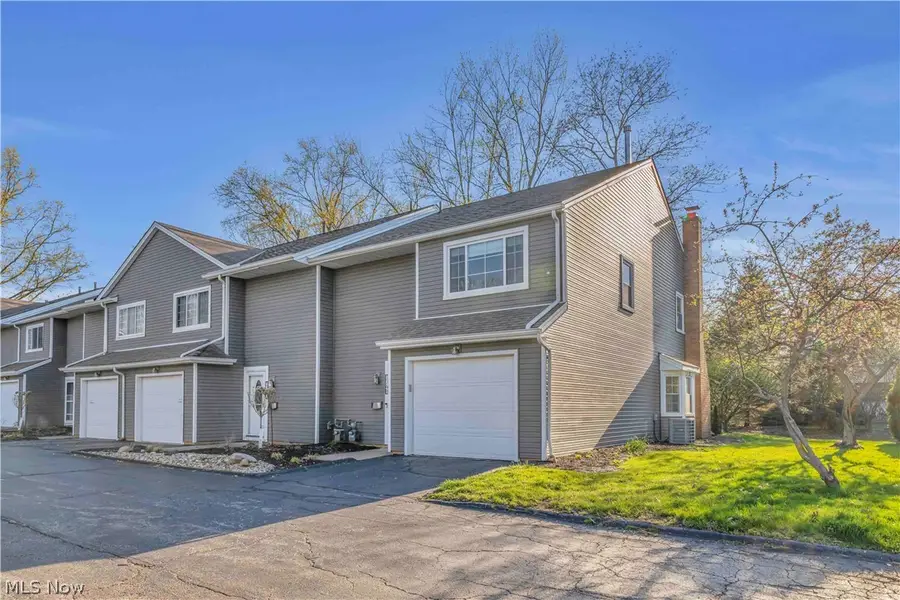 1748 Walnut Lane #32, Rocky River, OH 44116 - #2