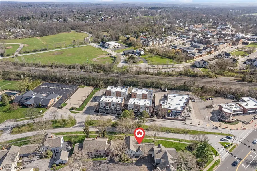 41 Hudson Common Drive, Hudson, OH 44236 - #3