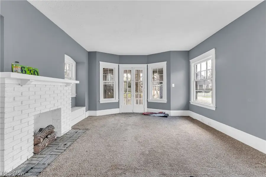 9303 Kempton Avenue, Cleveland, OH 44108 - #3