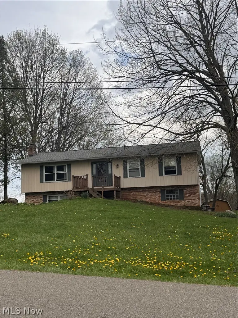 8844 Lost Trail Ne Avenue, Canton, OH 44721 - #2