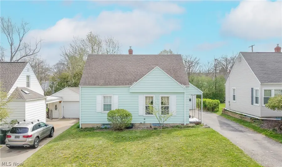 2447 24th Street, Cuyahoga Falls, OH 44223 - #2