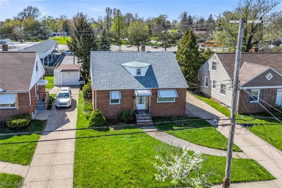 226 E 242nd Street, Euclid, OH 44123 - #3