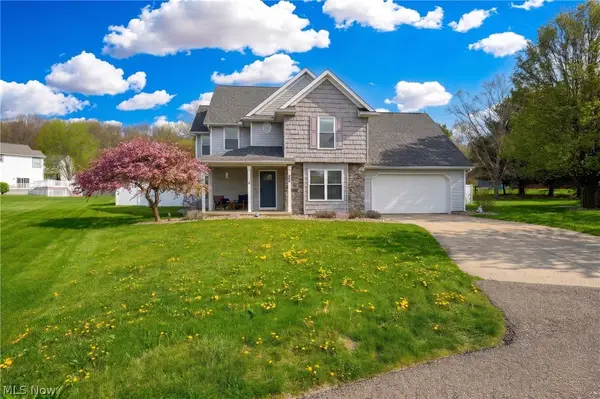 685 Willow Dale Nw Street, Bolivar, OH 44612