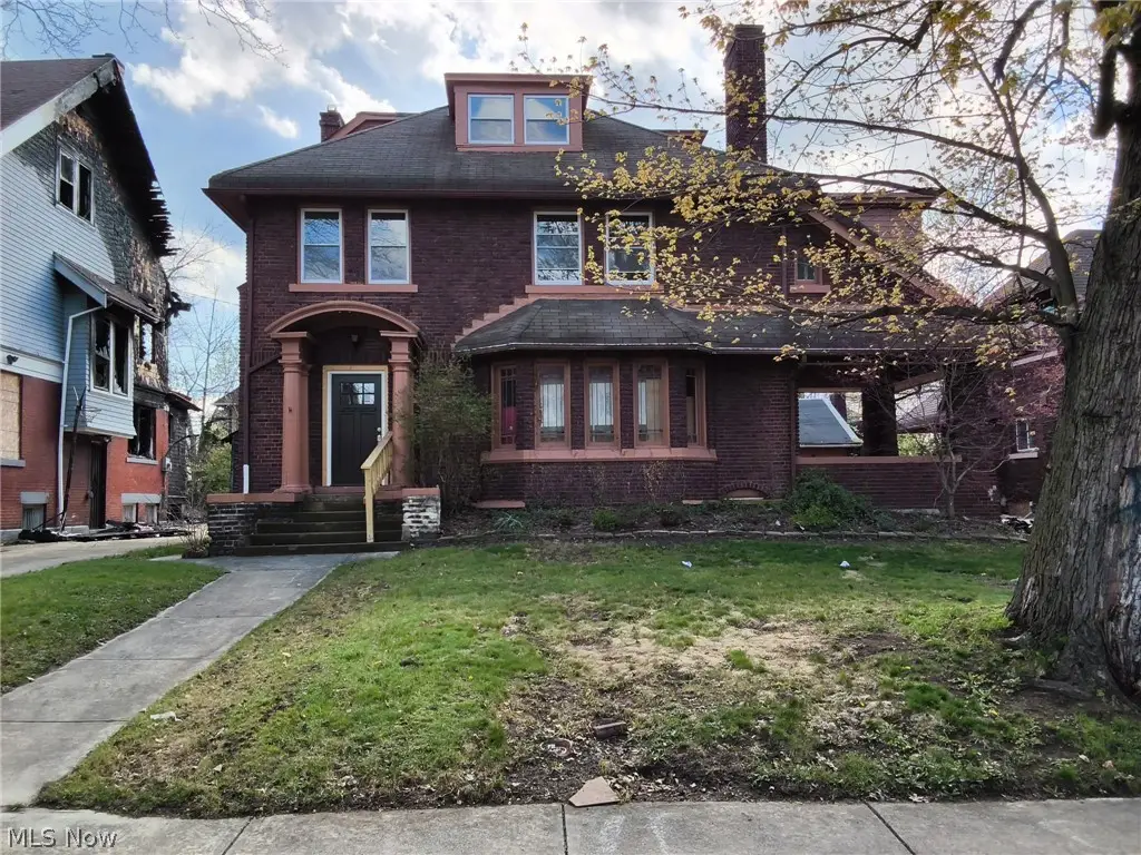 1818 Farmington Road, East Cleveland, OH 44112 - #1