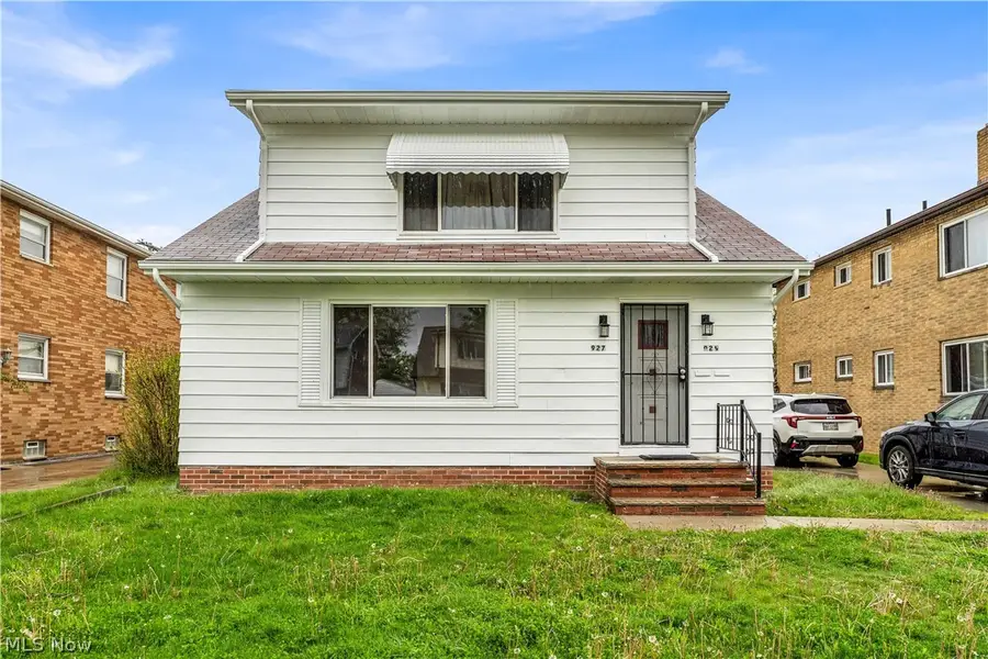 927 E 216th Street, Euclid, OH 44119 - #2
