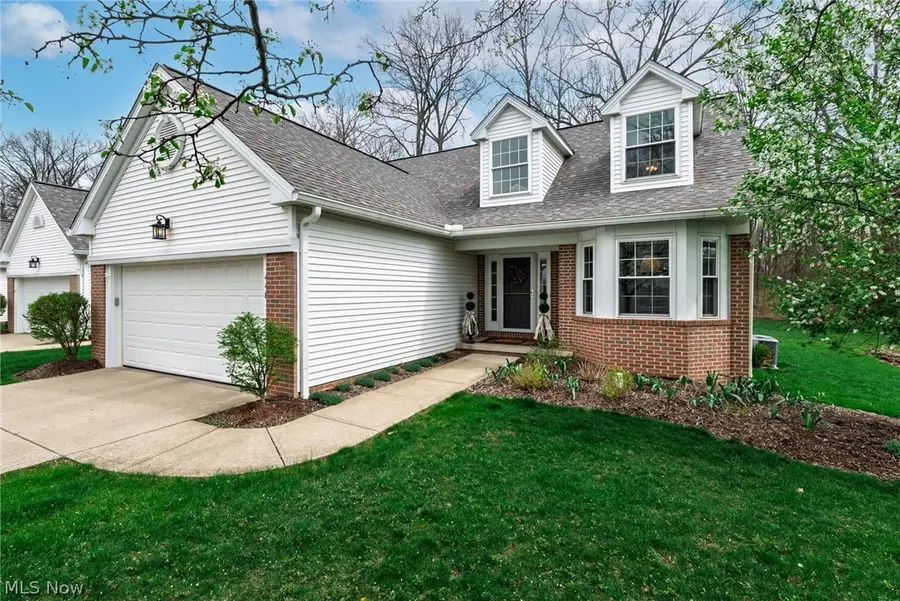 448 E Reserve Drive, Cuyahoga Falls, OH 44223 - #2