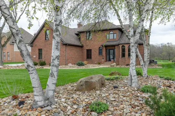 4864 Armandale Nw Avenue, Canton, OH 44718