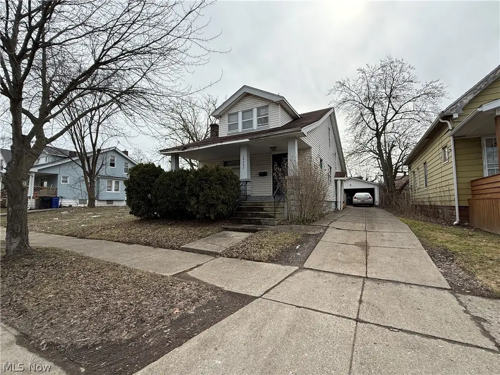 14202 Glendale Avenue, Cleveland, OH 44128 - #1