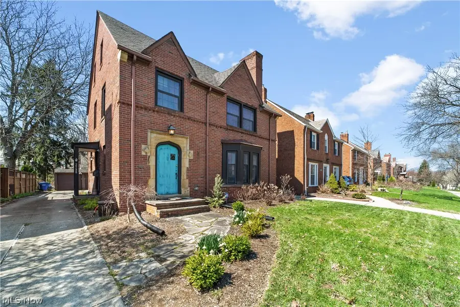 2588 Saybrook Road, University Heights, OH 44118 - #2