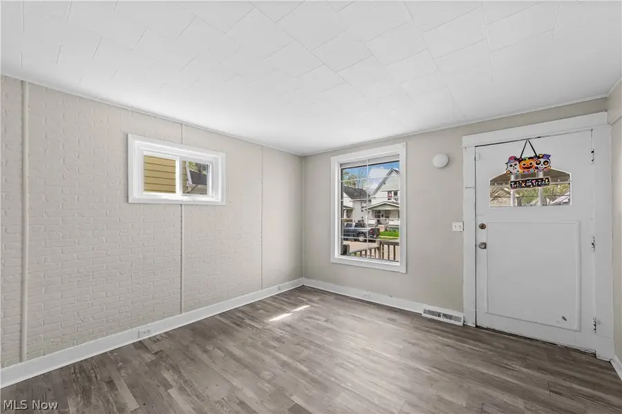 3515 W 50th Street, Cleveland, OH 44102 - #3