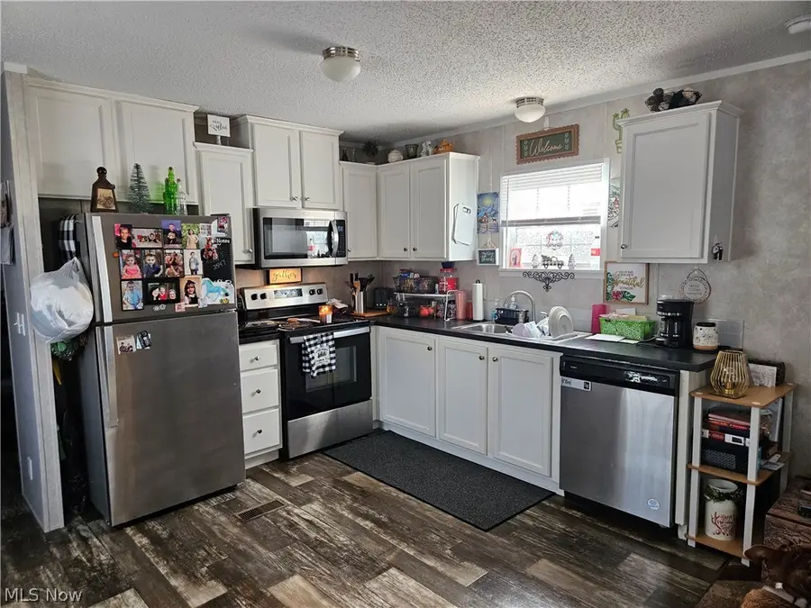 81 Hyland Drive, Akron, OH 44312 - #3