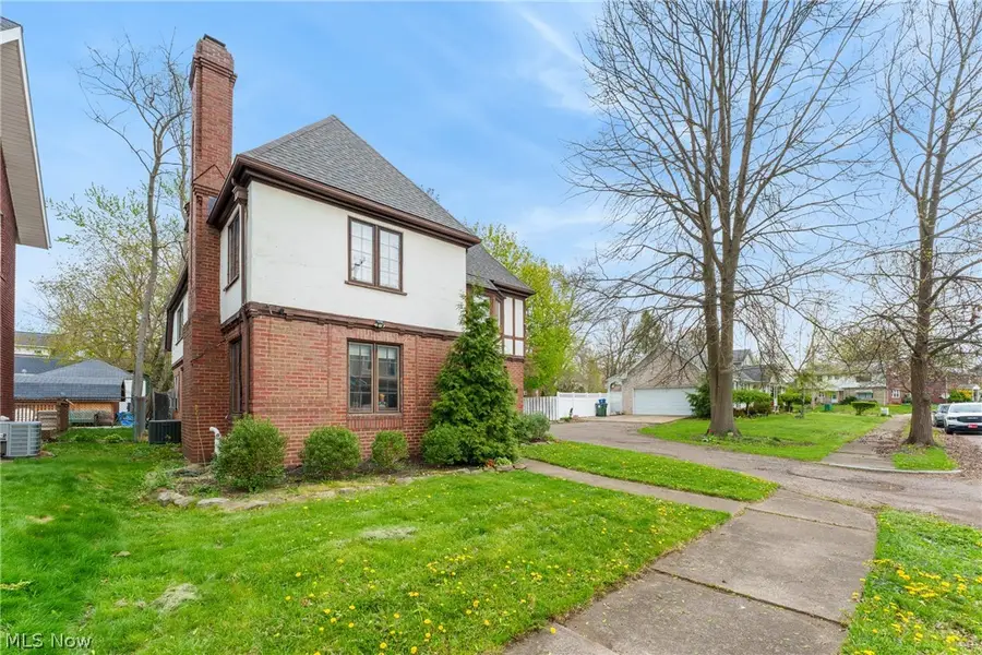 217 16th Nw Street, Canton, OH 44703 - #2