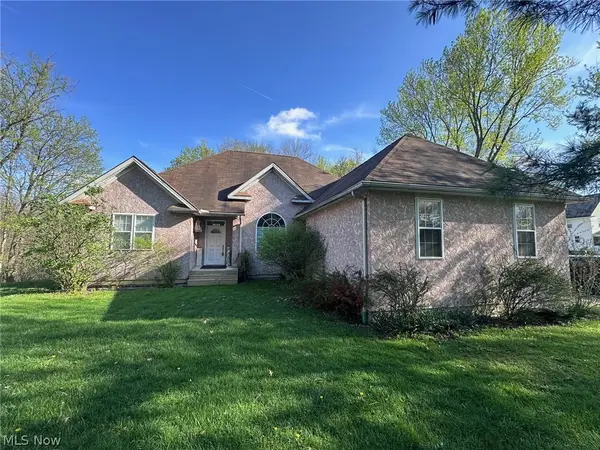 156 Penrose Court, Elyria, OH 44035