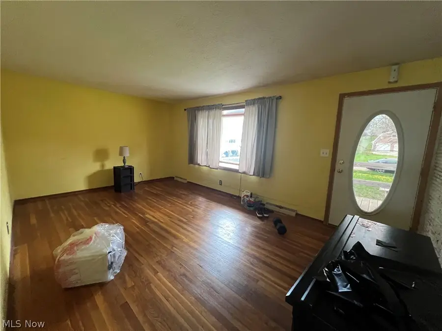 2580 Swiss Sw Avenue, Canton, OH 44706 - #2