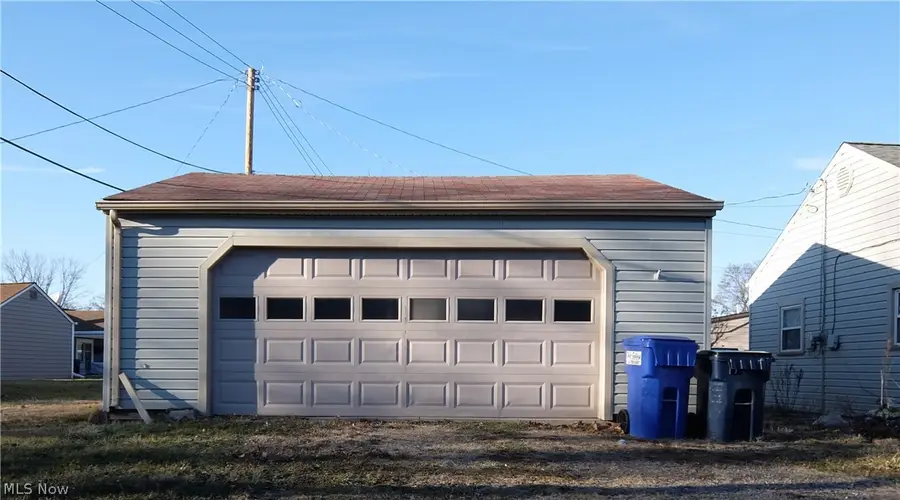 652 Ohio Ave., McDonald, OH 44437 - #2