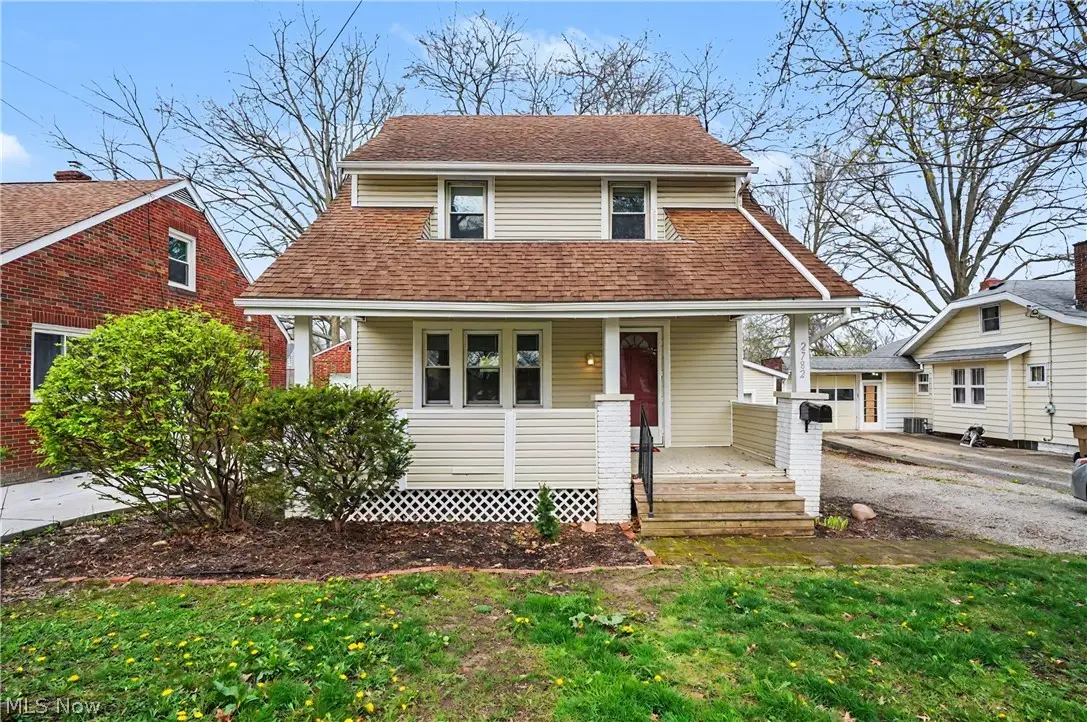 2782 Oakwood Drive, Cuyahoga Falls, OH 44221 - #1