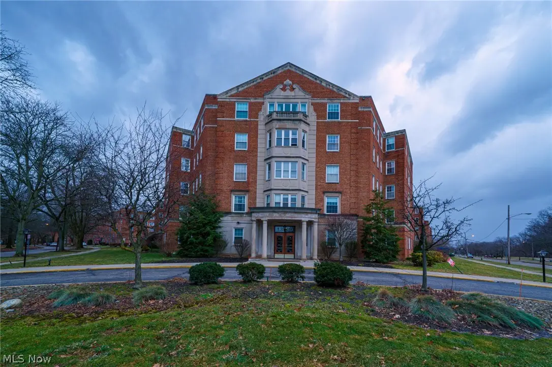 13800 Fairhill Road #101, Shaker Heights, OH 44120 - #1
