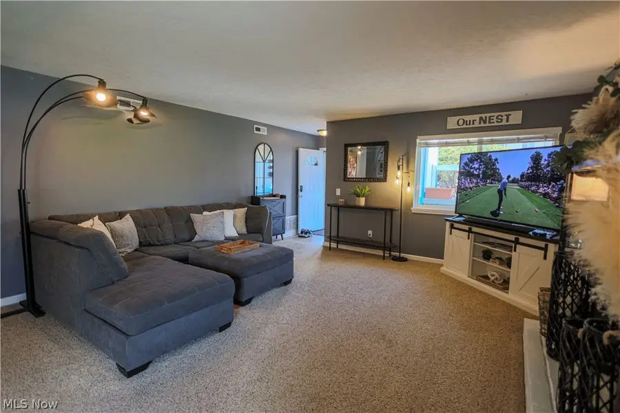 9040 Portage Pointe Drive #B, Streetsboro, OH 44241 - #3