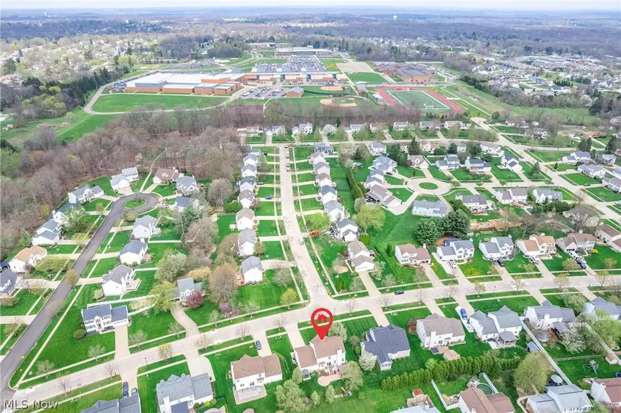 657 Ashbrook Drive, Wadsworth, OH 44281 - #3