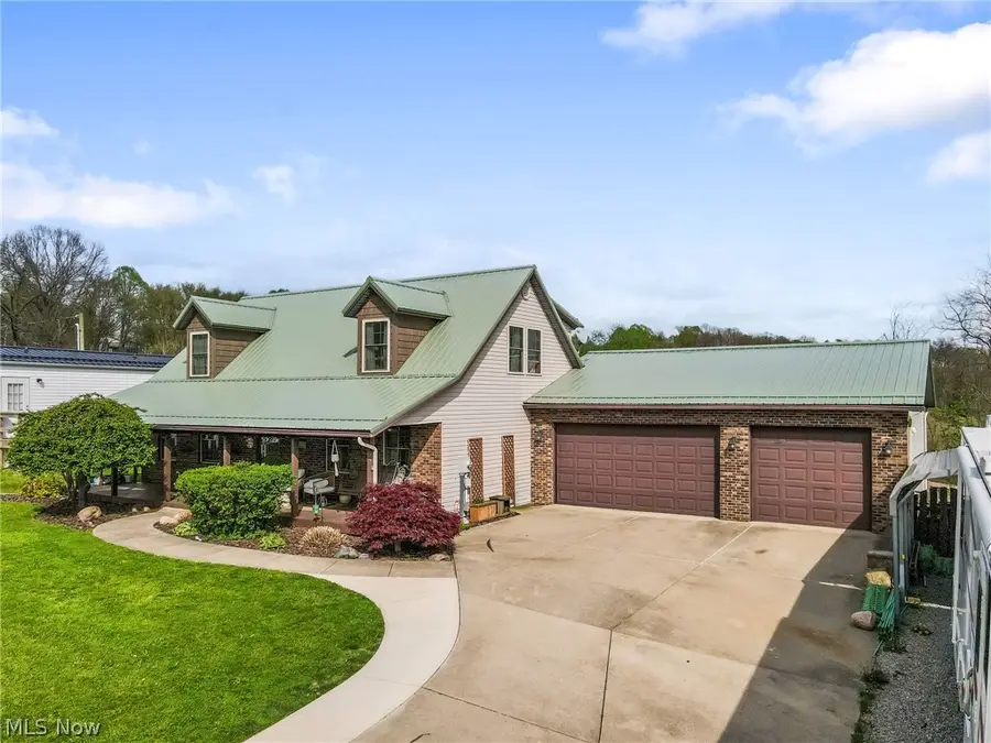 2000 Adamsville Road, Zanesville, OH 43701 - #2