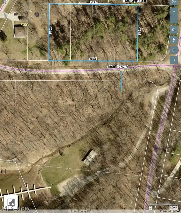 1524-1527 E Buckhorn Drive, Millersburg, OH 44654