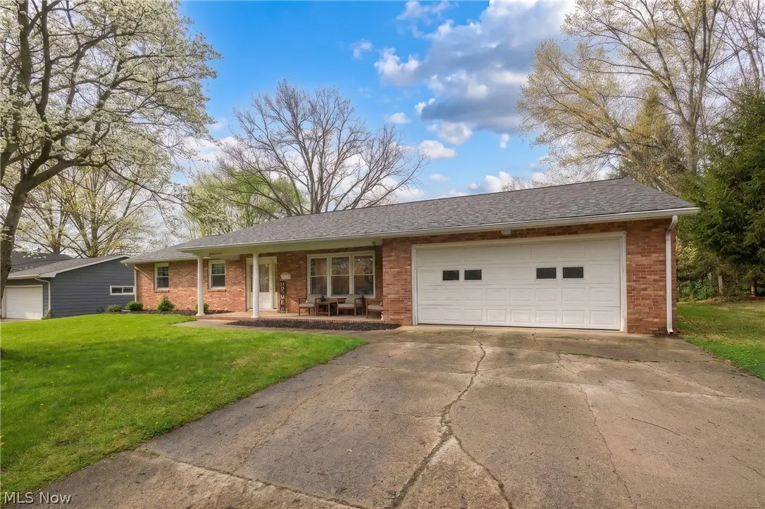 819 E 5th Street, Dover, OH 44622 - #1