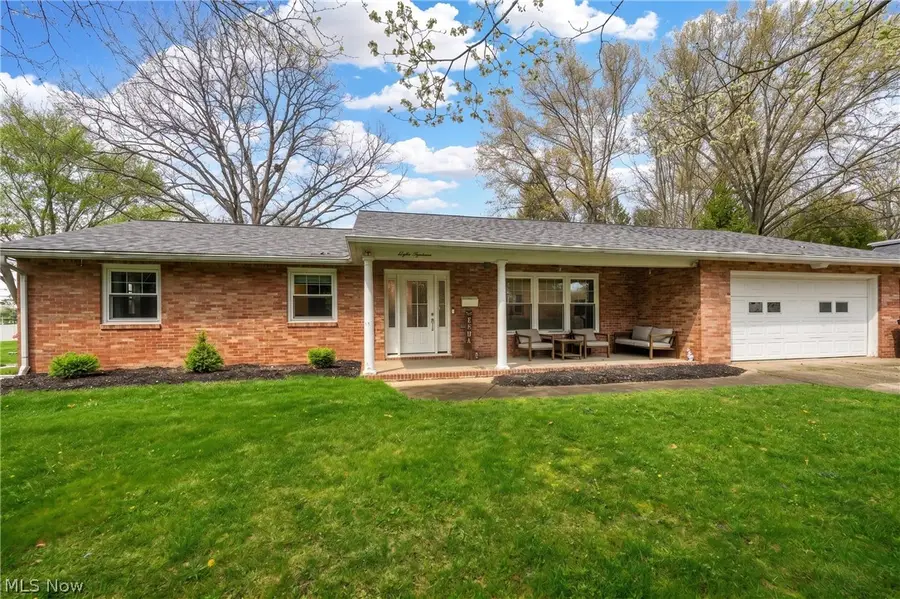 819 E 5th Street, Dover, OH 44622 - #2