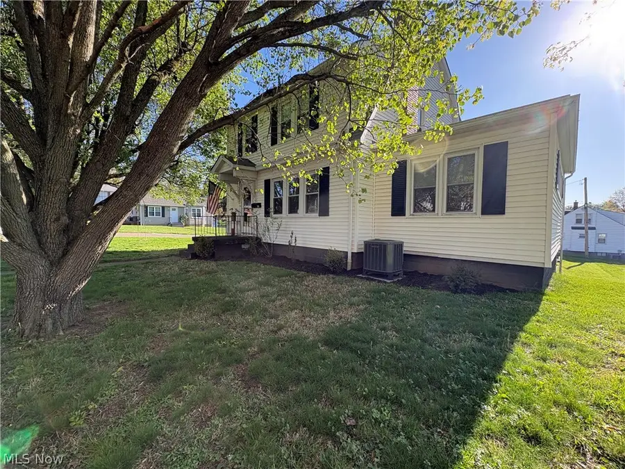 135 Overbaugh Avenue, Saint Clairsville, OH 43950 - #3