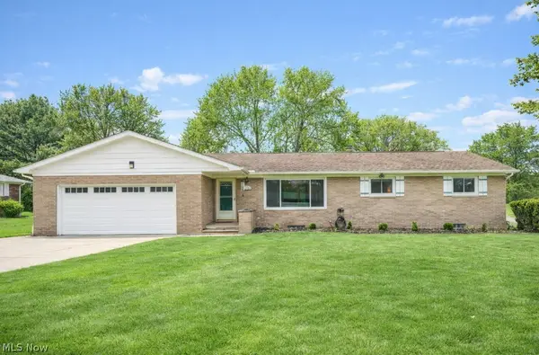 5008 Laddie Drive, New Franklin, OH 44319